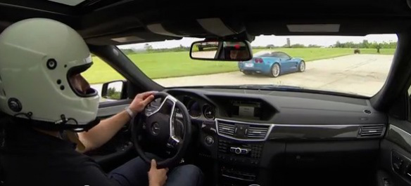 Kräftemessen: Mercedes E63 AMG vs. Corvette ZR1 (Video): Welcher 700-PS-+-X-Bolide hat auf der halben Meile (800 m) die Nase vorn