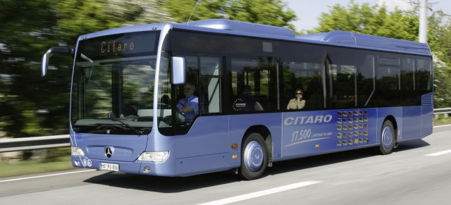 Daimler: EvoBus stärkt deutsche Produktionsstandorte: EvoBus GmbH und Betriebsrat einigen sich auf Maßnahmen zur Zukunftssicherung