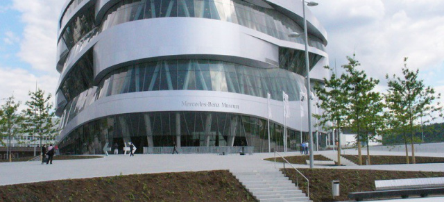 Mercedes-Benz Museum für alle: Aktion zum Internationalen Tag der Menschen mit Behinderung