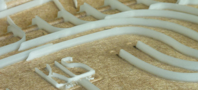 Innere Werte: Daimler entwickelt neues Fertigungsverfahren für Verkleidungsbauteile: Duch das neue Verfahren Damit ist  erstamsl eine kostengünstige Serienproduktion von sehr leichten und gleichzeitig nachhaltigen Verkleidungsbauteilen möglich